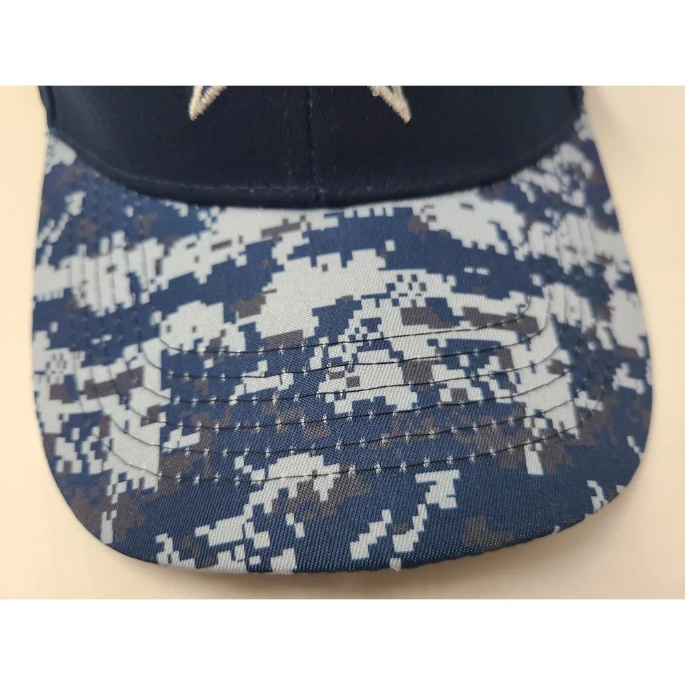 Columbus Blue Jackets Digital Camo Brim Elk & Elk Adjustable Hat‎ Cap NHL Blue